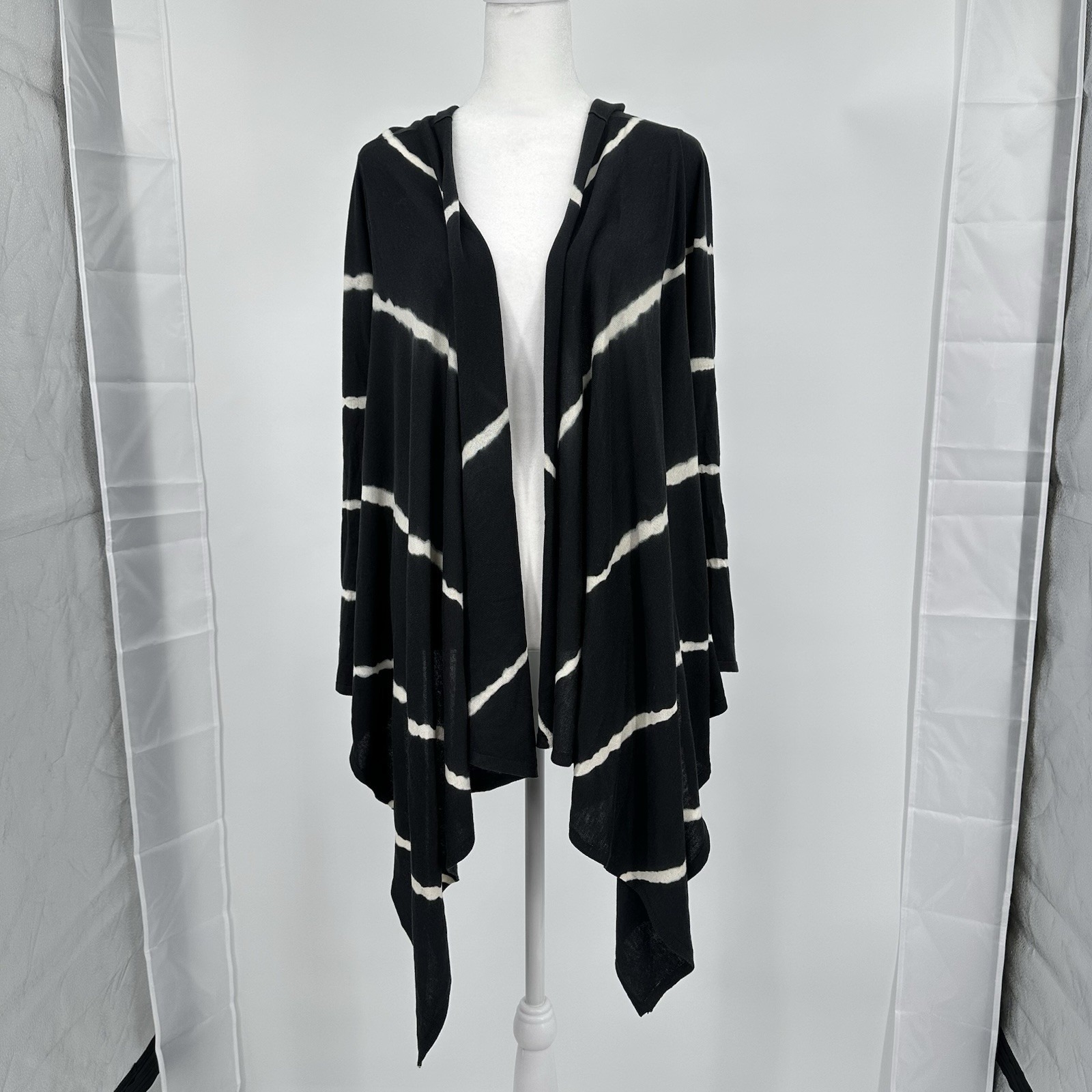 Halston Heritage Women's Silk Blend Hooded Cardigan M Black Tie Dye Boho Artsy